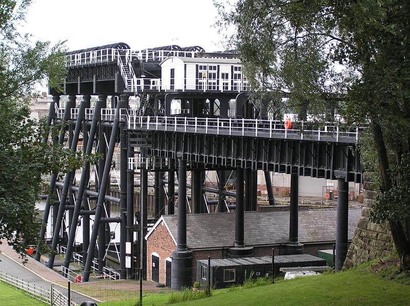 P8260145.JPG - The Anderton Boat Lift.