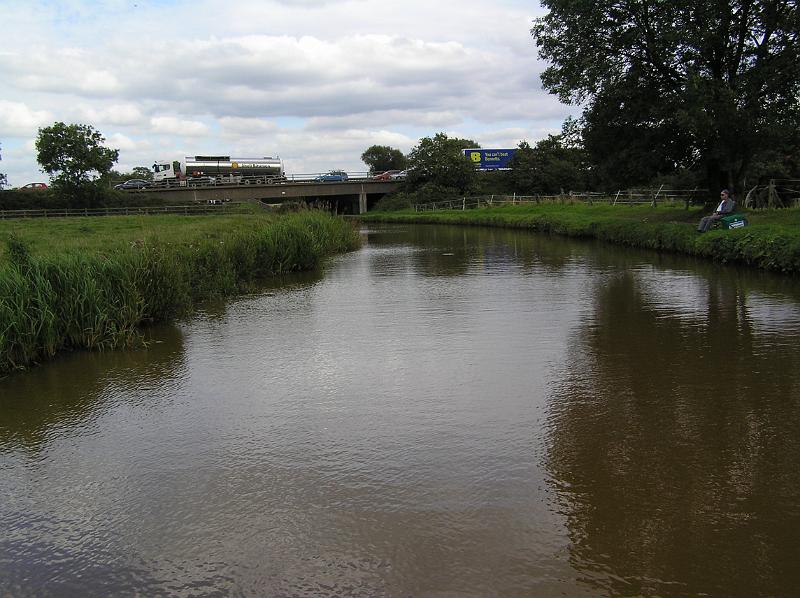 P8270197.JPG - M6 and Trent and Mersey canal.