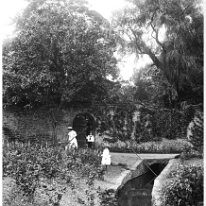3 in the kitchen garden Sedgeford Hall Original caption: 3 in the kitchen garden