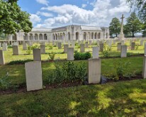 Overview of the Le Touret cemetery