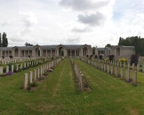 Faubourg d'Amiens Cemetery, Arras