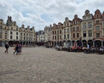 Place des Heros, Arras