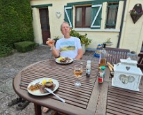 Wedding anniversary barbecue at La Clé des Champs
