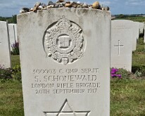 A Jewish grave, Tyne Cot cemetery The jewish tradition is to place stones on top of headstones to show that the person laid to rest here is not forgotten
