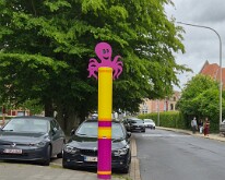 Octopus, Ieper Often seen outside primary schools